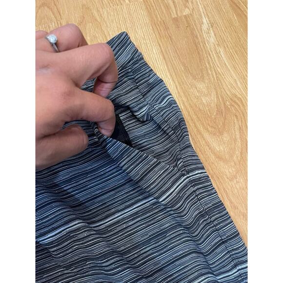 Lululemon Cyber Stripe Gray Deep Coal Cuff Legging Jogger - Picture 5 of 5